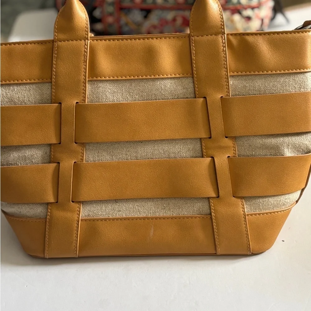 MIZTIQUE TAN NATURAL FAUX LEATHER AND CANVAS HAND BAG ZIP CLOSURE POCKET INSIDE